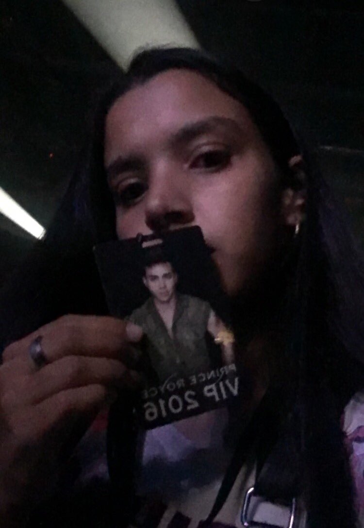 nyesy02's tweet photo. @PrinceRoyce I'm here for you my sunshine 😘 #BadManTour #PrinceRoyceVip New York in the house 😭😭❤️ https://t.co/bpVFabFzsx