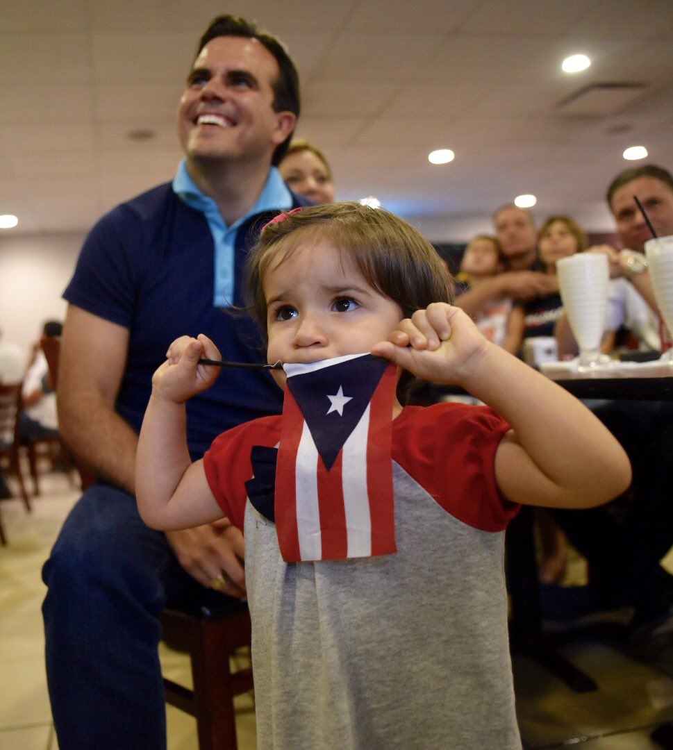 ricardorossello's tweet photo. @MonicaAce93 gracias por regalarme este momento especial junto a mi hija.  Todo es posible. https://t.co/XlKNoYhScP