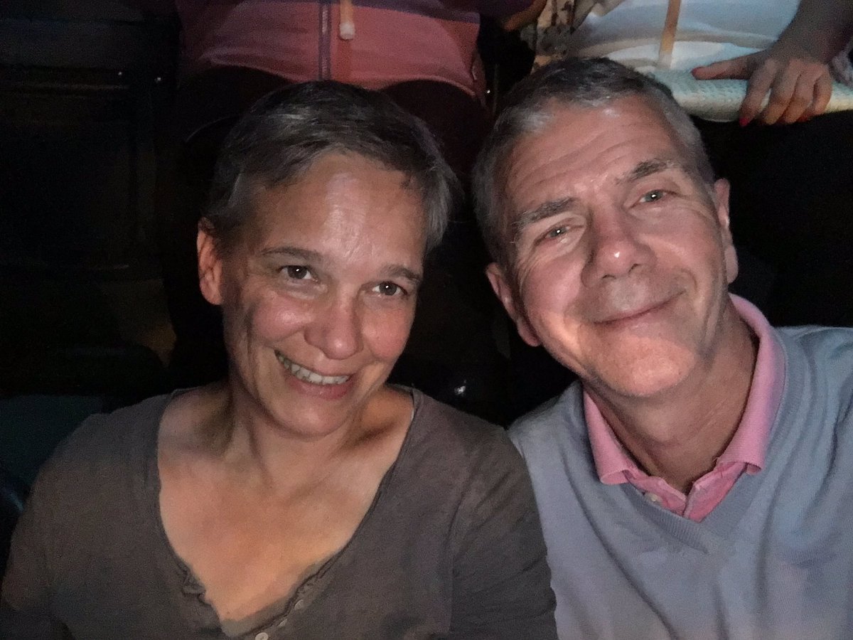 nicotls's tweet photo. #CelineDionMTL. venus de France pour voir Céline. https://t.co/kBwnCTEP67