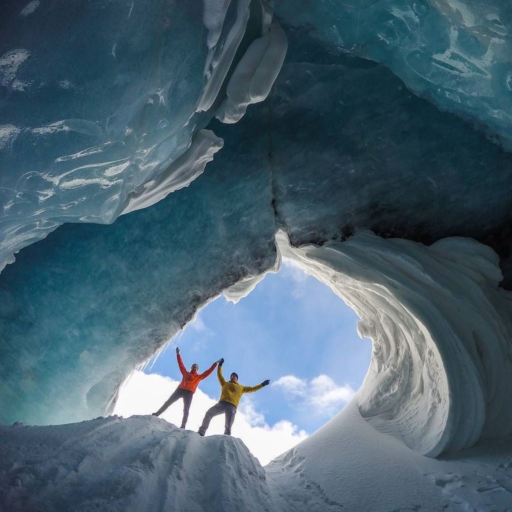 Fun times in a cave. Would you go ice caving? #columbiaicefield #beautifulalberta #canadia… ift.tt/2b7qvOA
