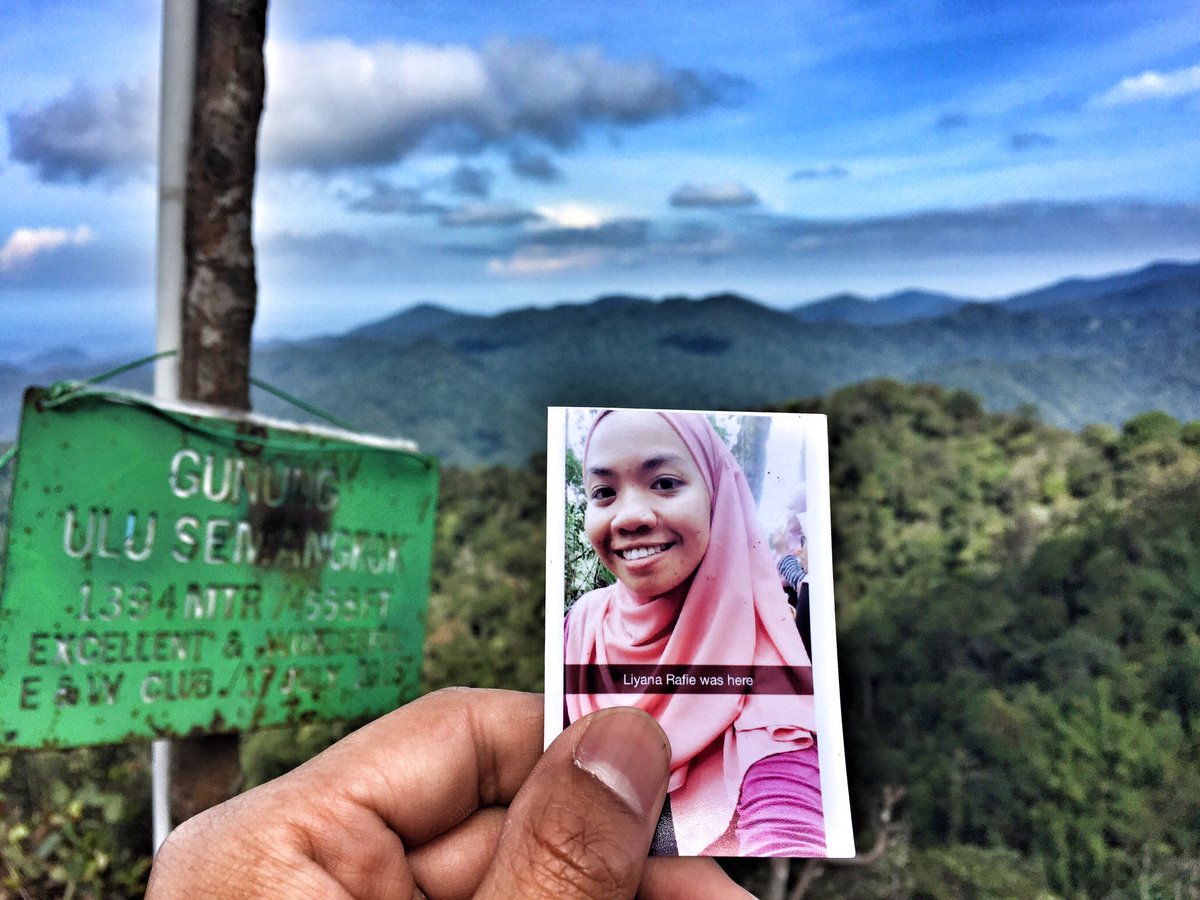 zulfadlihassan's tweet photo. #gapulusemangkok
#halalgap
#awanbiru
#daunhijau
🙄 https://t.co/PvgIzGpqMp