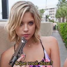 FanaticaLiar's tweet image. Quando alguem diz que PLL é uma serie ruim!