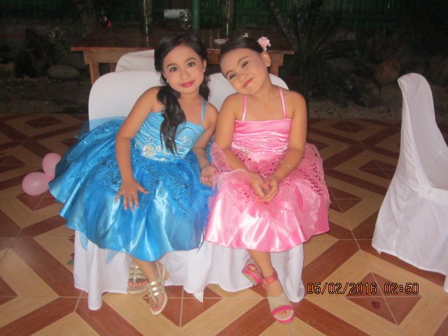 ArabellaLigan's tweet photo. meet my friend Angel.
#WeArePrettyAndGorgeous https://t.co/uPpeKn8WJH