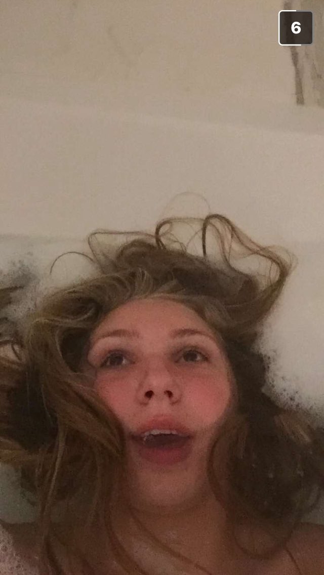 ashleeyletraan's tweet photo. Happy birthday to my one and only ❤️ stay hot @CamilaTyszko #nomoreperogies #onlyrecentpicsaresnaps #comeseemebitch https://t.co/vemwh49J0O