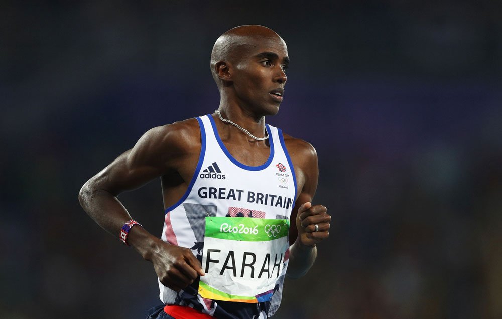 pizzorl's tweet photo. Nonostante una caduta, Mo Farah rivince il titolo olimpico sui 10 mila. https://t.co/38yFnBNb7V