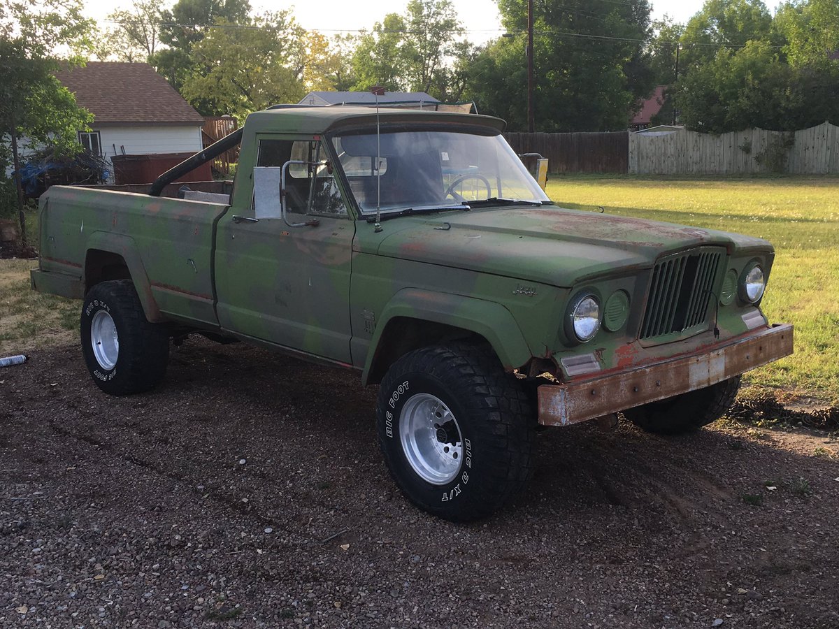 MUDDUCK62's tweet photo. New wheels for my old Gladiator today. https://t.co/oFLLJ88uFe