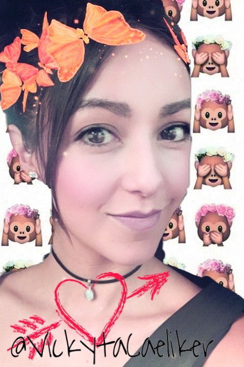 VickytaCaeliker's tweet photo. 🌷 @CaELiKe 🌷🌈 100% echo por mi 🌈🌸 #YoSoyHaciPorQueYolo 🌸 https://t.co/sOZwrNMPLT