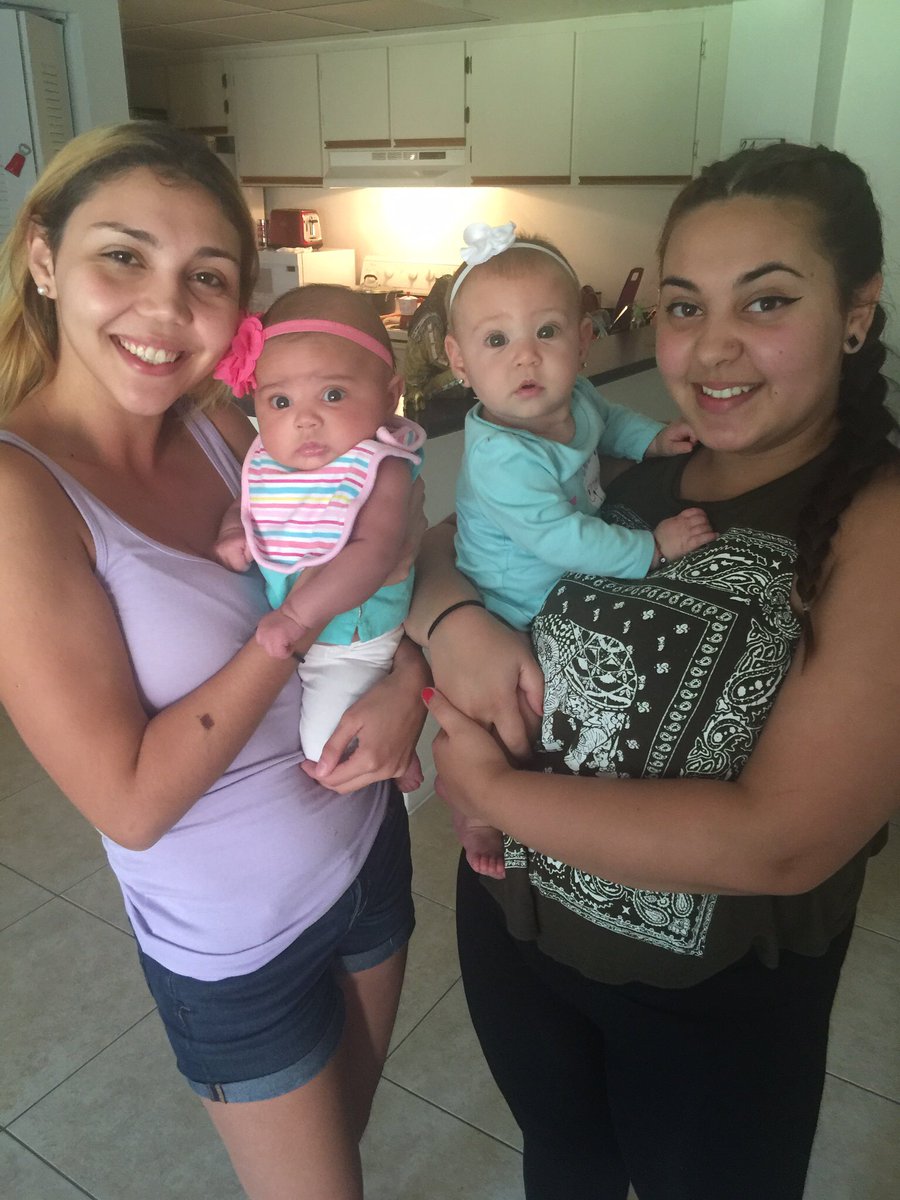 Miami_Chelle's tweet photo. #myDaughters #myGranddaughters #MiRubia #MiMorena #YingYang https://t.co/SvJ28zHCgO