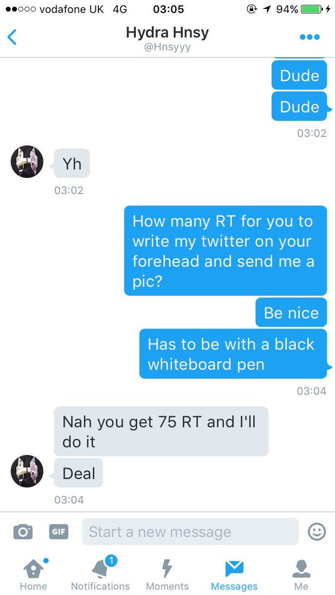 Chhno_'s tweet photo. RETWEET THIS PLEASE! I WANT HIM TO SIGN HIS OWN FOREHEAD! @Hnsyyy (The Deal IS 70 By The Way) https://t.co/67wYq5pfK3