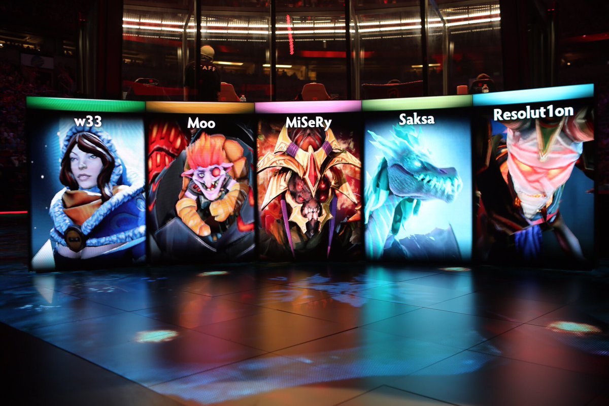 DOTA2's tweet photo. Wings and DC both turn towards invisibility and teamfight disruption in game three. #TI6 Grand Finals https://t.co/4O0stAfBi6