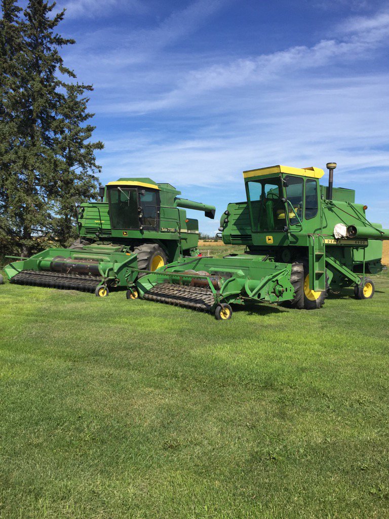 Dan_Bourassa's tweet photo. Added another helper for Harvest #jd6600 #jd7720 https://t.co/i4mfYGZ22I