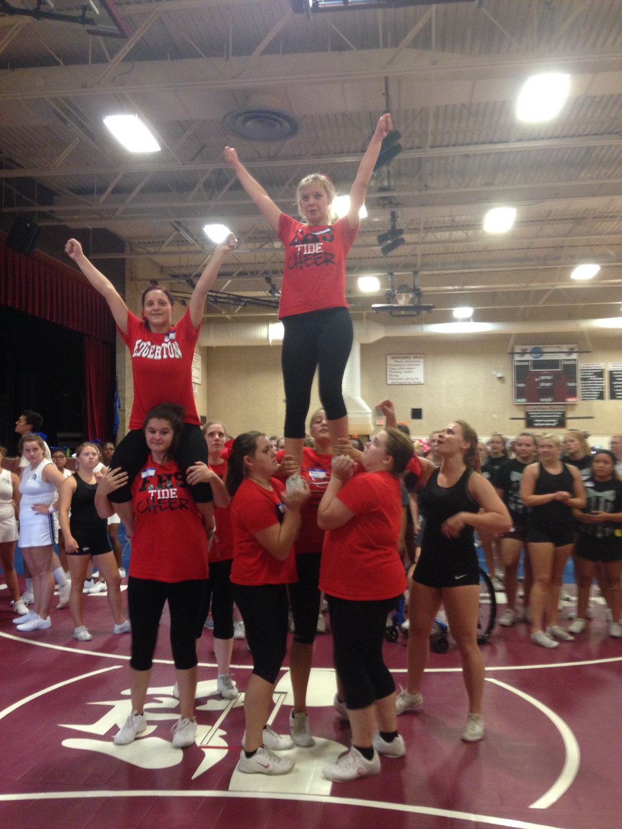 ajhoufe04's tweet photo. What a day improving our skills, working with the professionals! Etown spirit! #CWCC #edgertonproud https://t.co/amArygXpPz