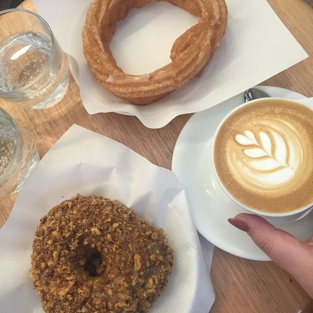 HonestlyRosa's tweet photo. Short stop on a Sunday @shortstopsydney #donuts #doughnuts #shortstop #kruller #dessertfor⦠https://t.co/KAfKtSzZyF https://t.co/nWvojc3490