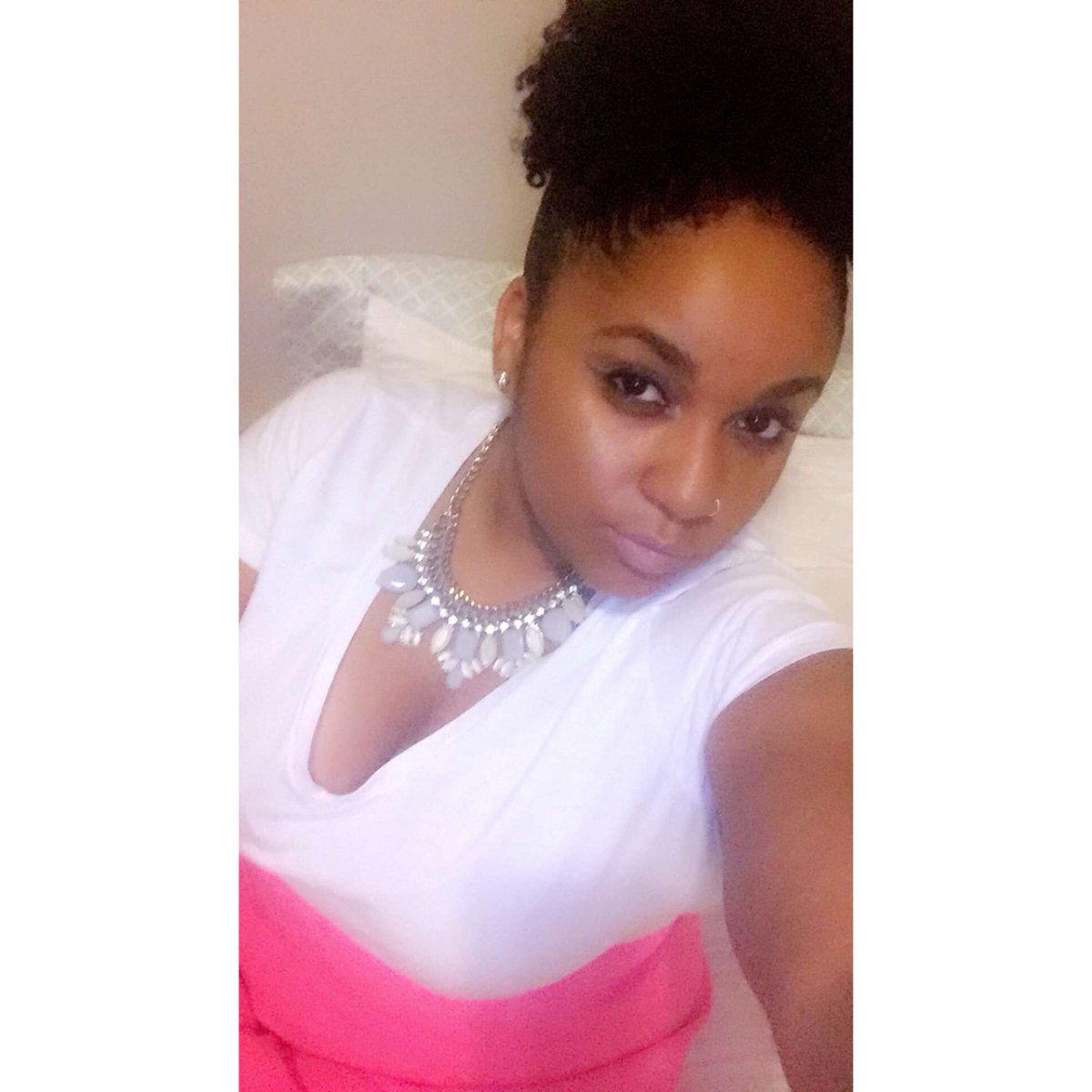 GorgeousNB's tweet photo. Last night 💞 https://t.co/V5a0Rsj1Ec