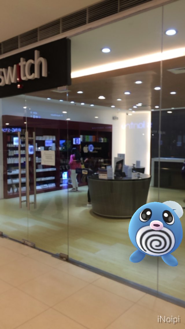 iNOiPi's tweet photo. look who's lurking @ sw!tch. #PokemonGoLocationPH #Pokemon https://t.co/aH6wtOKyen