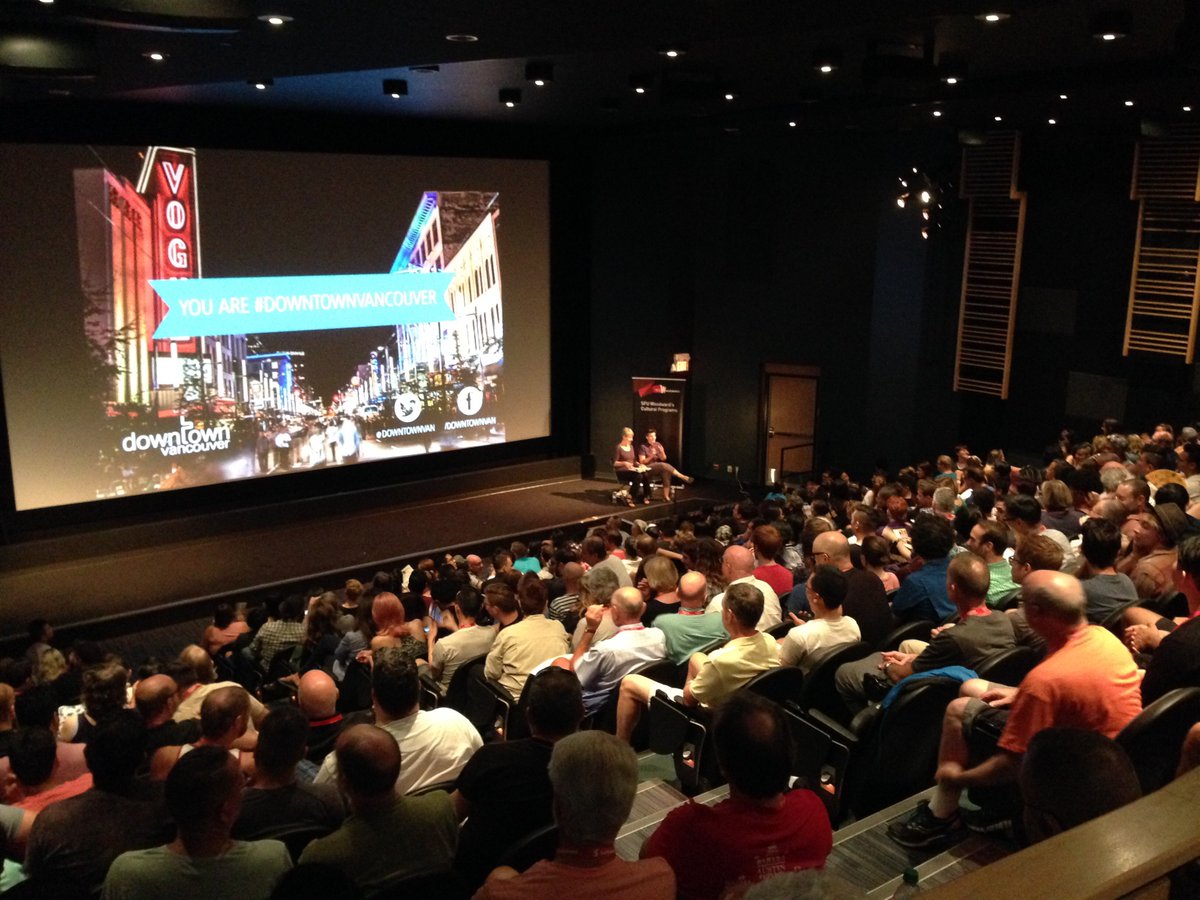 queerfilmfest's tweet image. Full house for The Coast is Queer! So much love for our local artists. #VQFF2016 #Festies