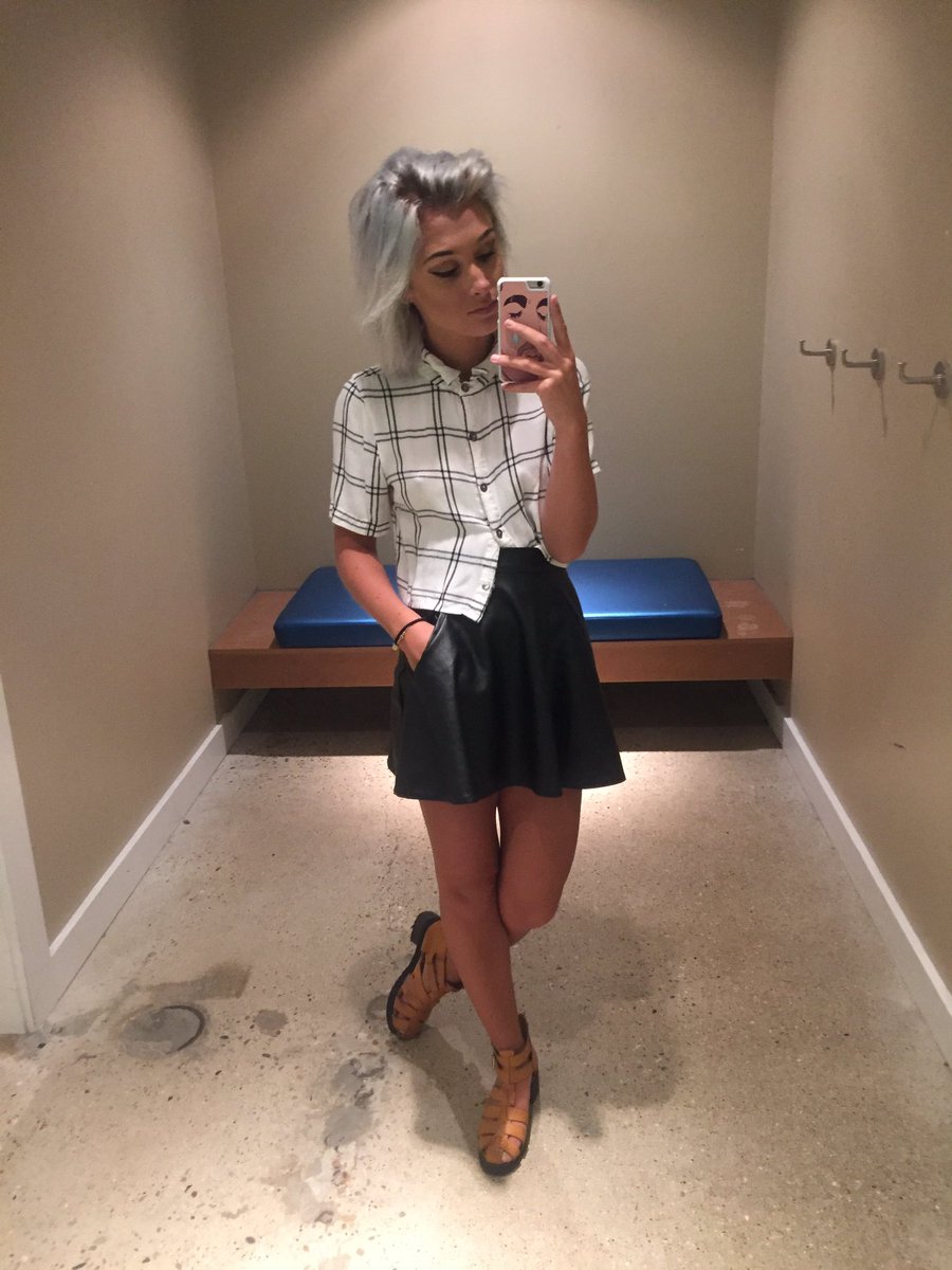 rosie tweet media