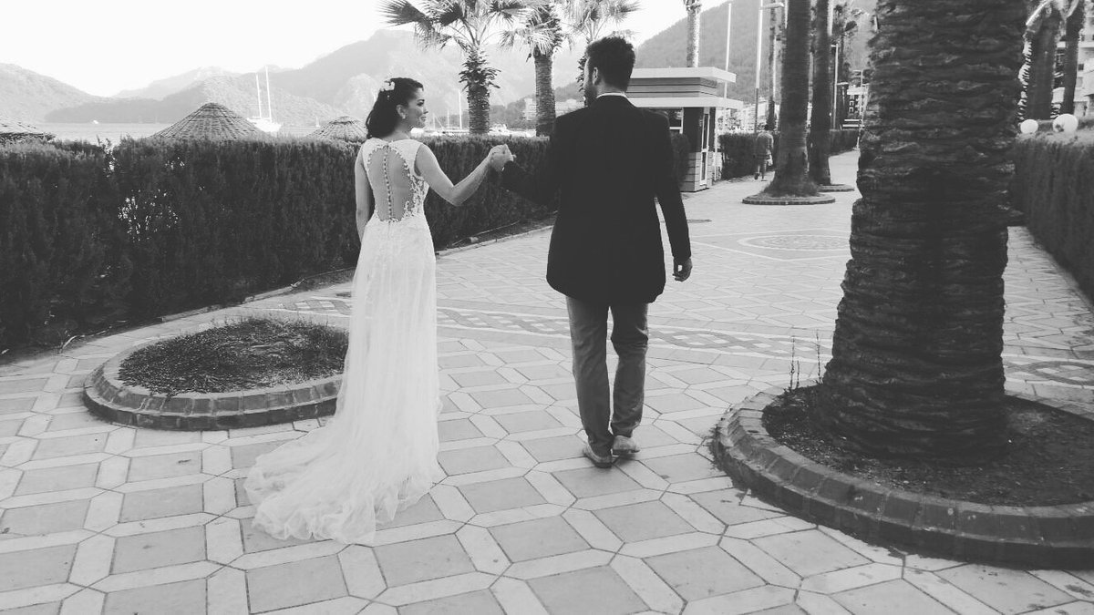 fleet_black's tweet photo. What great weather to enjoy on your wedding day - Congrats to our handsome couple Dom &amp; Sevda!! https://t.co/eqXCxCjoO5
