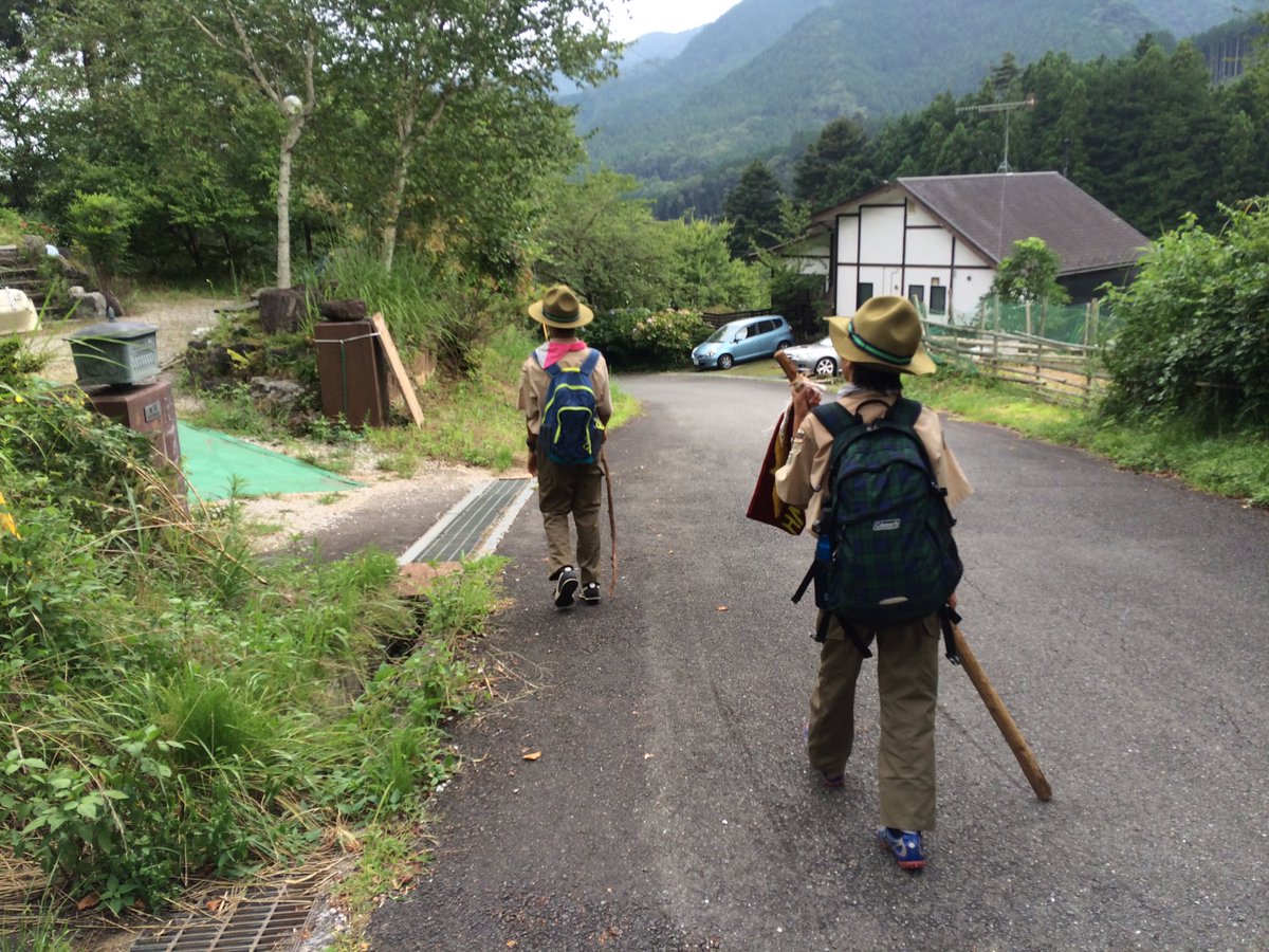 boy7nakano's tweet photo. BS隊 夏季野営 
2日目 ハイキング
最後のチェックポイント目指して頑張って歩いています！！ https://t.co/2Bbwe5vhTw