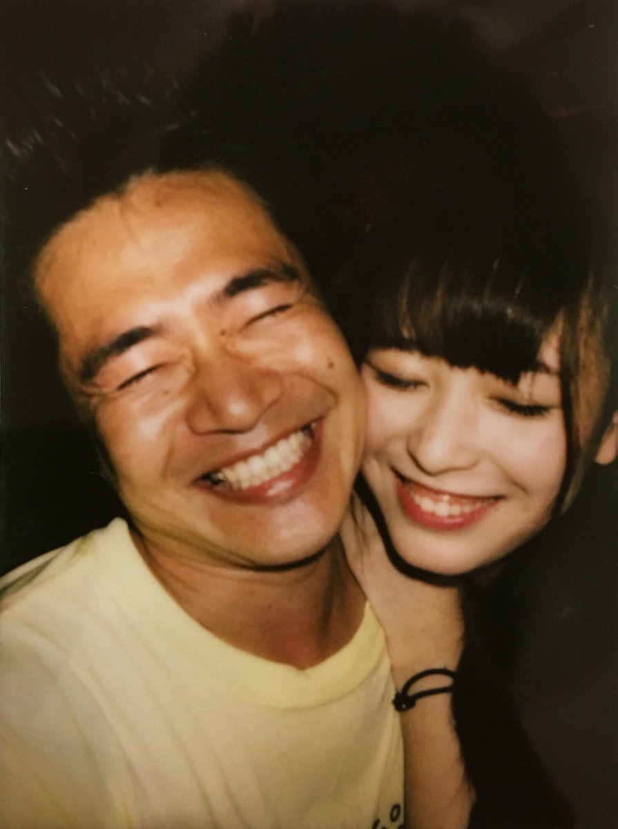 ট ইট র Atsushi みたいなもん ももちゃんの笑うと歯茎が出るところがホント愛おしい 歯茎が出る女性でかわいいって思ったの生まれて初めて キラキラゲリラ キラゲリ 秋本萌々