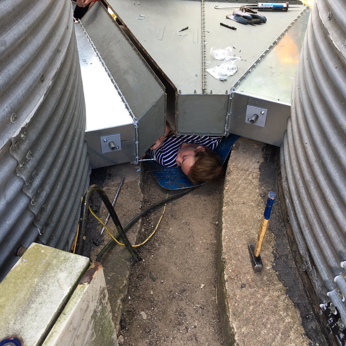 Hopefully the last of 4000 nuts and bolts #nutsandboltproblems