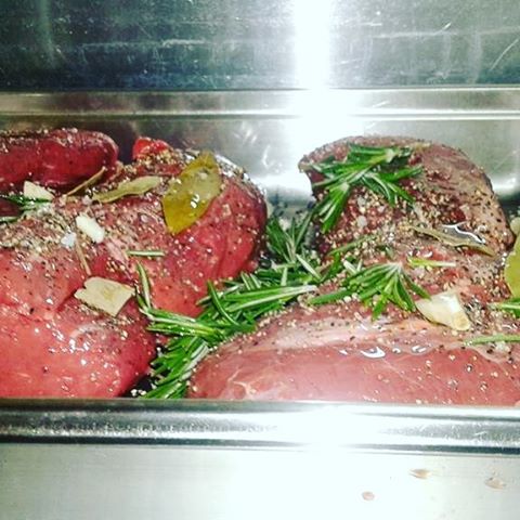 hedgehogsnest's tweet photo. #beef #marinade #yummy in #rustenburg #southafrica #soulfood #soulfoodsunday https://t.co/XoEZPg0QjR