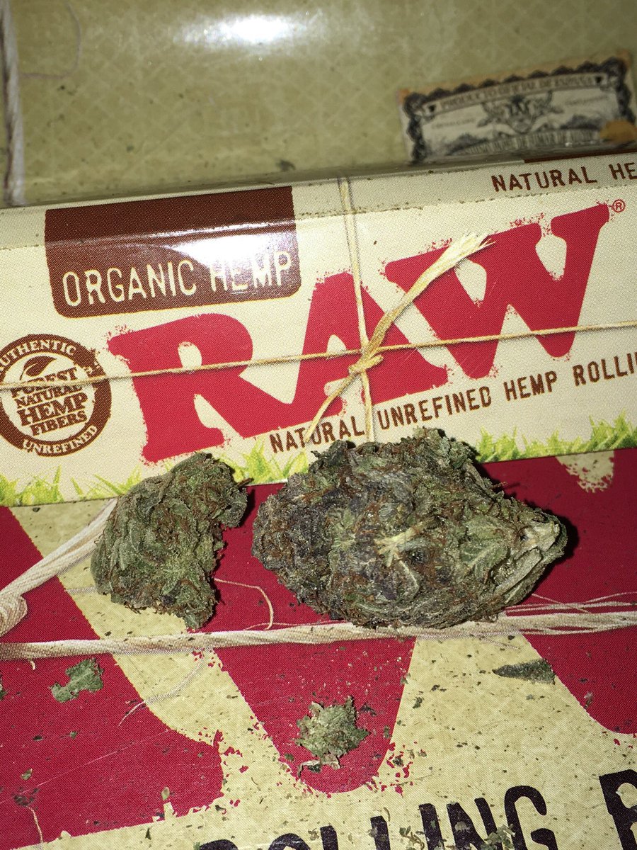 JodieDurham8's tweet photo. @SnoopDogg I got that 🔥🔥🔥🔥 #rollitup #timetomedicate #420 #legalizeit #ganja https://t.co/OKP0zao5eM