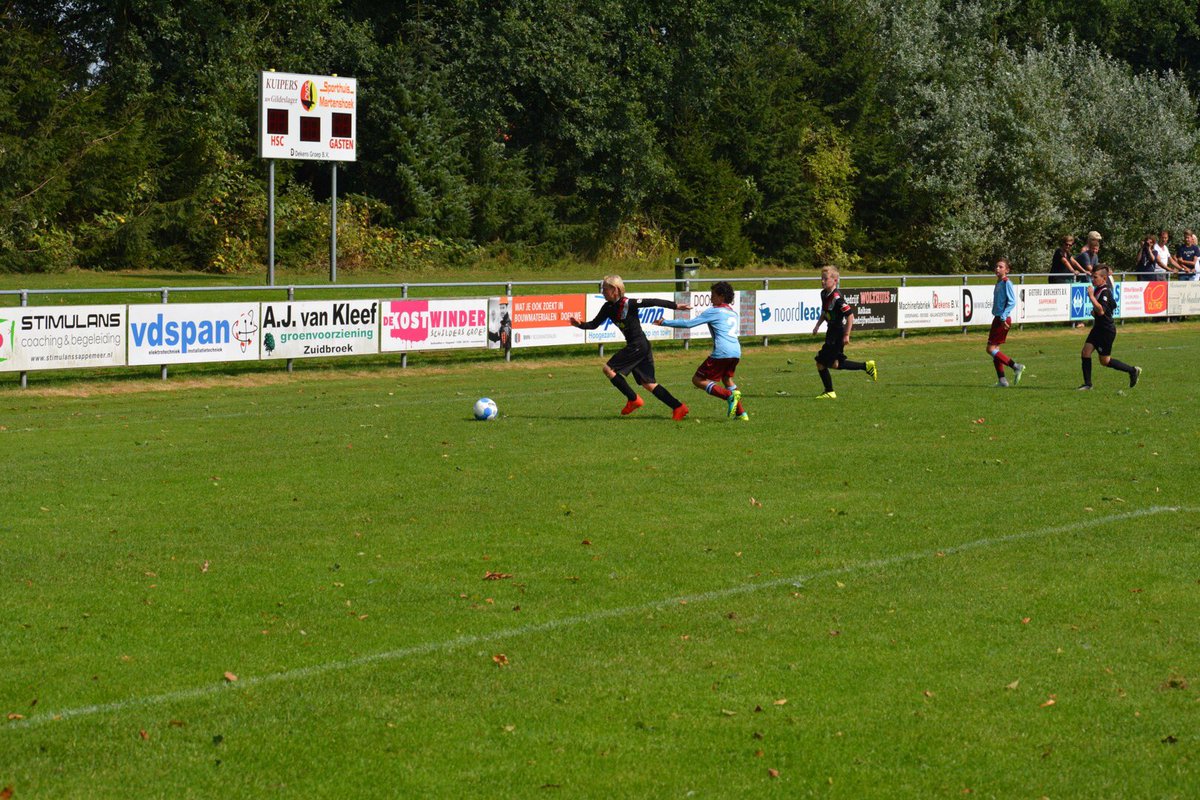 FCEmmenD2's tweet photo. Wedstrijd in beeld:                             FC Emmen vs Brabant United 1-1 https://t.co/ecUJ8xJej8