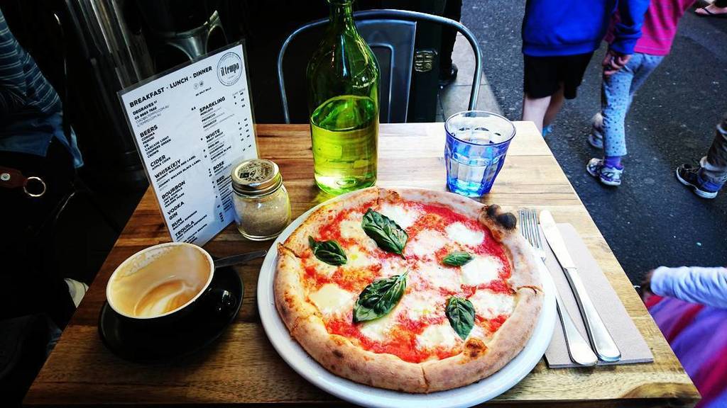 MarnePrins's tweet photo. Yesterday's brunch was pretty amazing! #pixzza #coffee https://t.co/fcfsB5KKQ4 https://t.co/jlrAWgdEc7