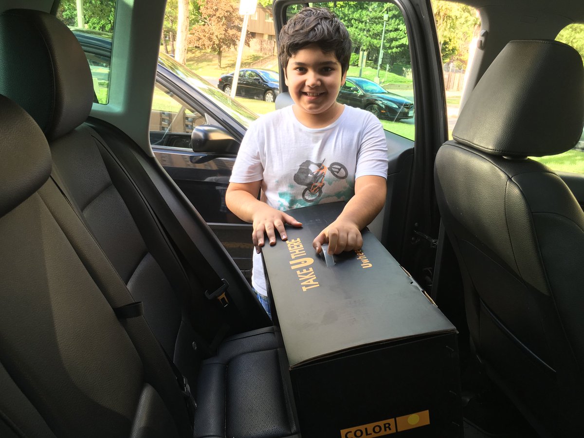 Niktime2geton's tweet photo. New Hoverboard! https://t.co/63j0PyEPmm