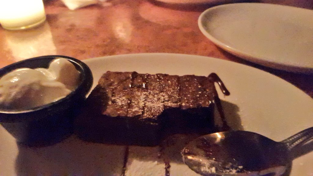 MSDLIGHTS's tweet image. ❤ da catfish &amp;amp; prawns burg of the month @TheBluesKitchen #Brixton. Yummy!! Was a lil bit dark inside tho! 💚💛❤