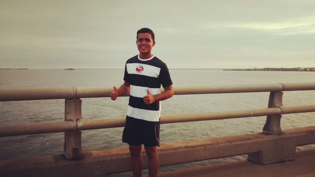 SalZiga1's tweet photo. Una vez mas en nuestro Puente Sobre el Lago, gran experiencia compartida con amigos Runners #corretupuente #vidasana https://t.co/5I1jppFAxU