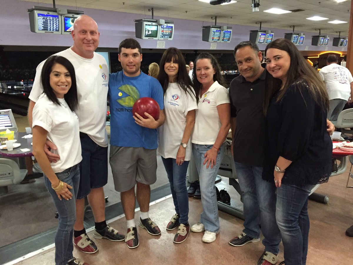 BocaHelpingHand's tweet photo. Welcome to the team from @ucfoundation! #BFB2016 #BowlingForBread https://t.co/z9IQPXWMk8