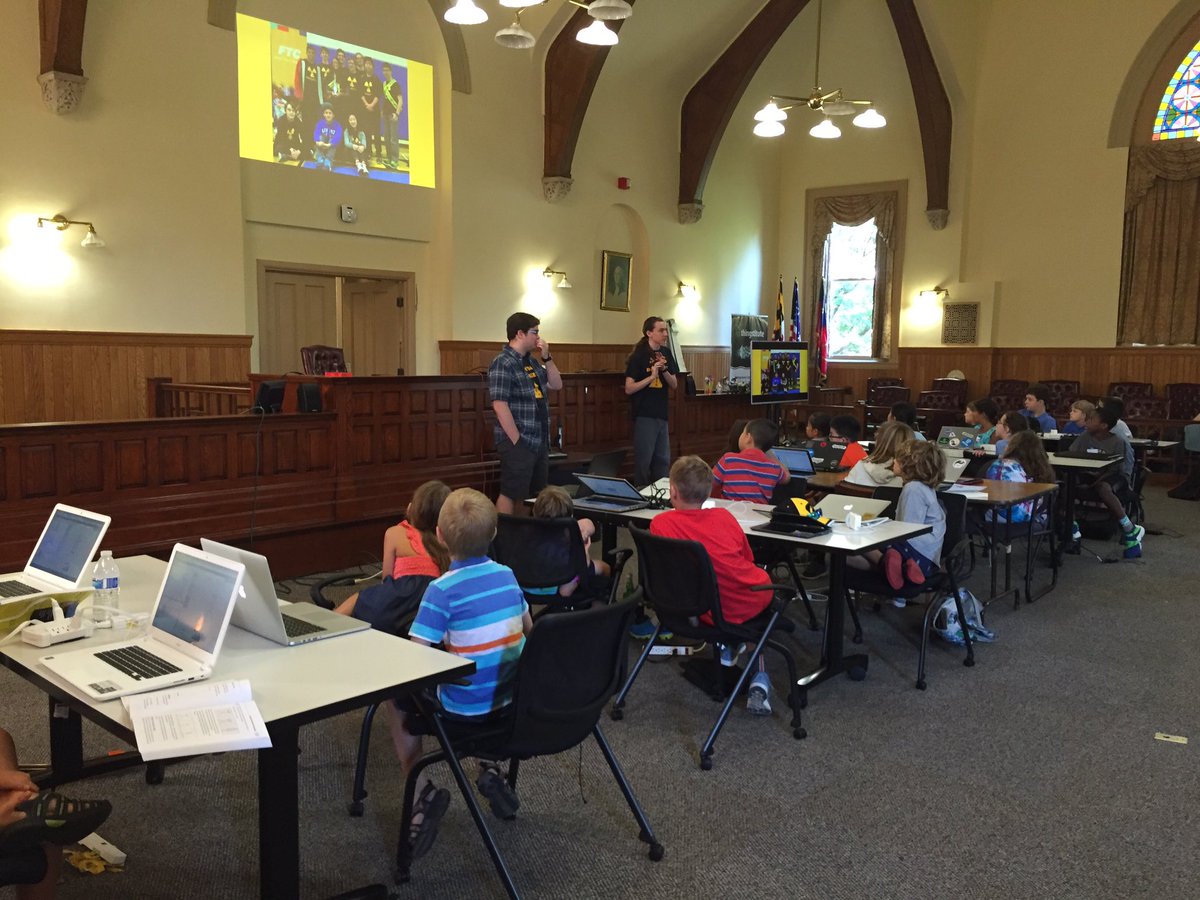 thingstitute's tweet image. Full house today at the #Thingstitute working on robots w/ @CoderDojoDC &amp;amp; @FTC5421
