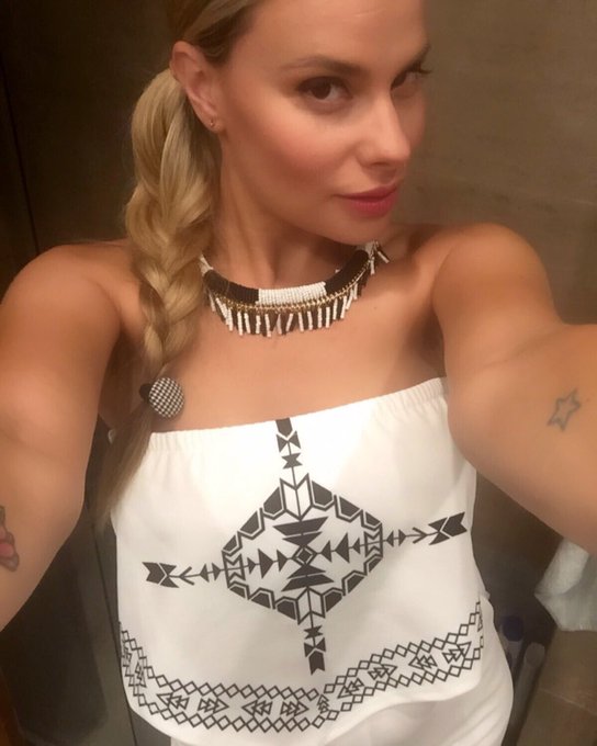 Buenas noches y a so&ntilde;ar bonito!!❤️ https://t.co/Gkfi1mQBYi