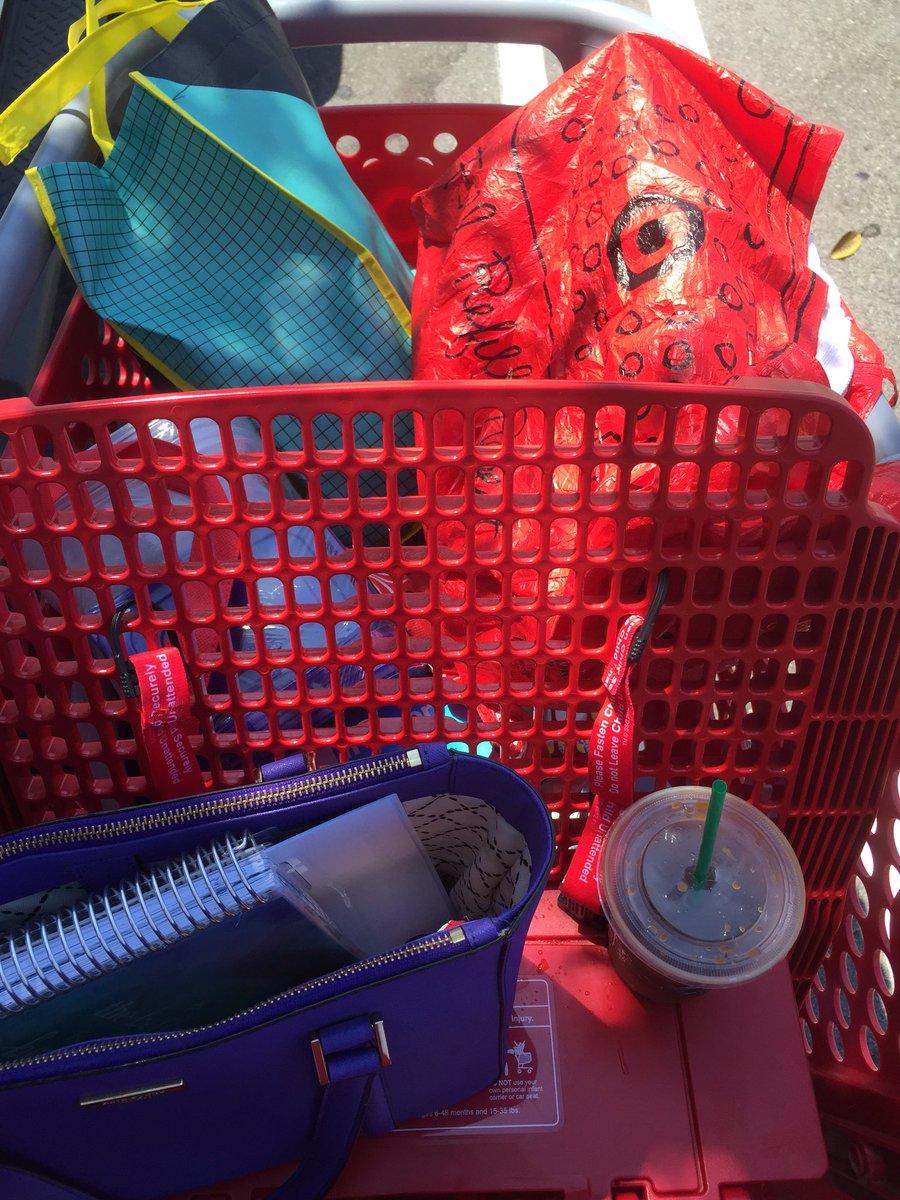 #TargetRunDay done saved so much money at #T1418 now getting ready for a great closing shift!