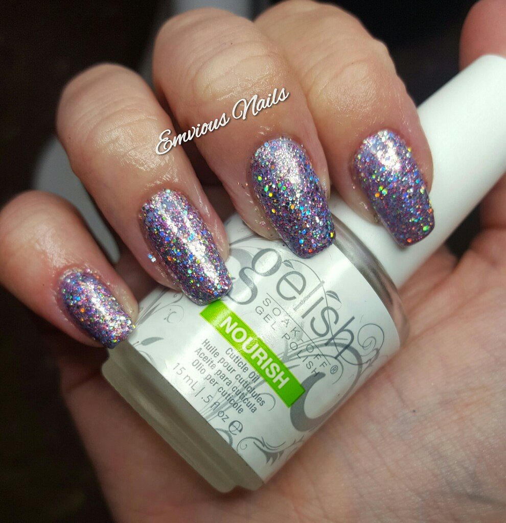 EmviousN's tweet photo. Magpie glitter in Millie 😍💅 #glitternails #nails #scunthorpe #naturalnails https://t.co/GNxTMsf89m