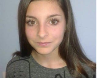 Buscan a una joven de 13 años desaparecida en Valencia ow.ly/LEyE303F4cE