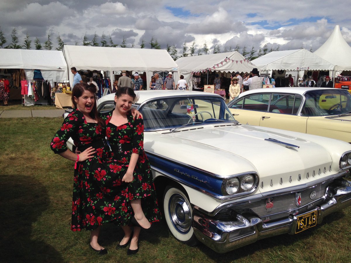 TowersSisters's tweet photo. Thankyou #twinwoodfestival for a great send off, last gig in uk for a while. Was brilliant. @TwinwoodEvents https://t.co/ksBCQwW8gn