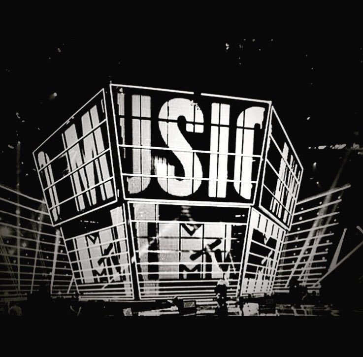 MTV Video Music Awards 2016 - Página 14 Cq-aFRuXEAA1UoO