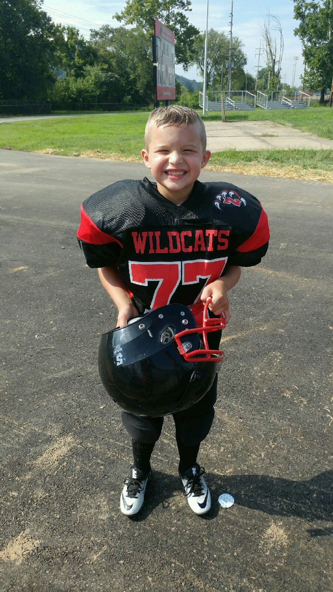 Tangel_RN's tweet photo. My baby is soooo cute 😍 nice win today 42-0! #Wildcats #LetsGoNitro ❤🏈❤ https://t.co/NAVYBcnXYT