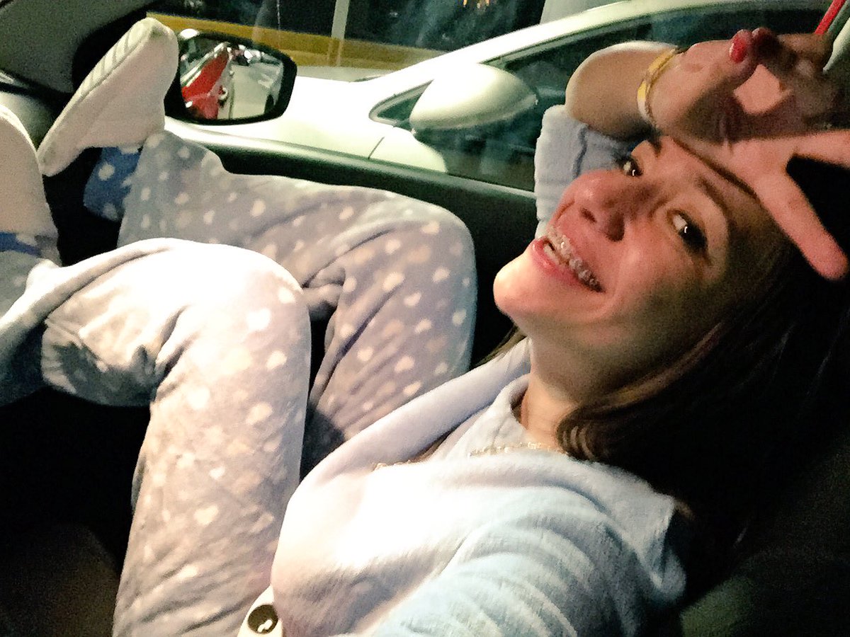 danirussotv's tweet photo. To voltando #PPFPARTY #DaniNaBaladaDePijama https://t.co/IxxirlGck2