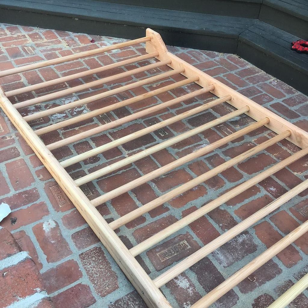 andypetranek's tweet photo. Almost finished.
#stallbars #diy #homemade #woodworking #project #gymnastics #gymnasticbodies @gymnasticbodies @wh… https://t.co/abyupsZE5o