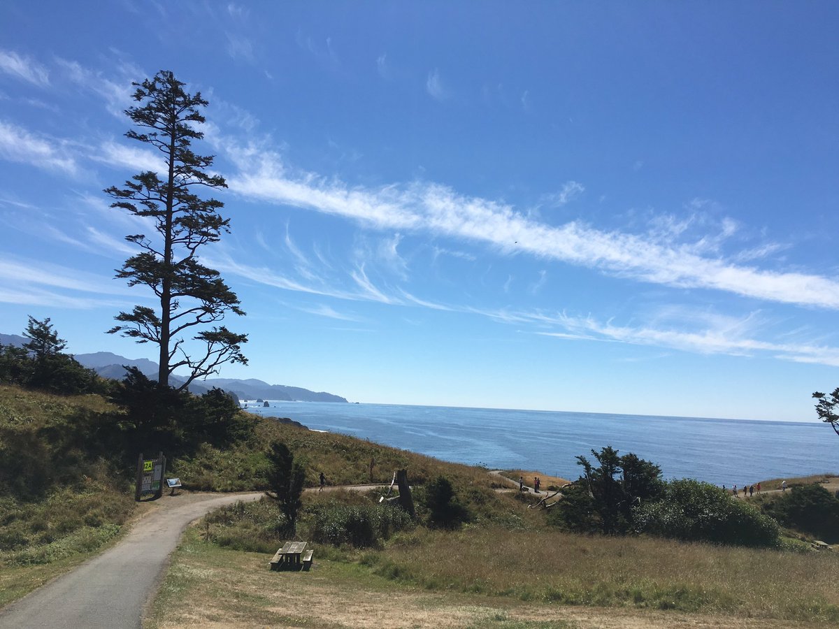 tlm101's tweet image. Awesome day at Cannon Beach!! #Oregon #cannonbeach #awesomescenery #Goonies #haystackrock
