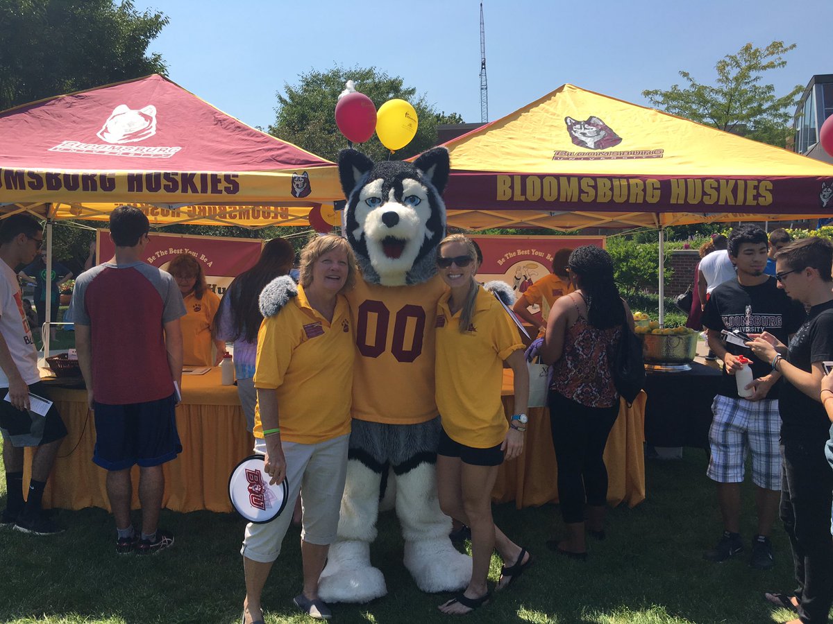 BU_Roongo's tweet photo. I was busy today at the @BloomsburgU activities fair on the Quad! https://t.co/eg3cHiJu2V