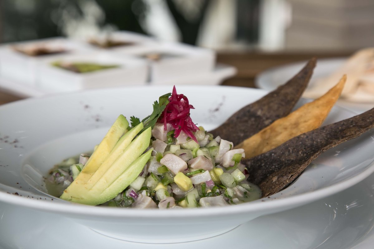 carnivoroasador's tweet photo. El Ceviche de Dorado se prepara al momento con Aguacate, Pepino, Chile Cuaresmeño, Cilantro y Cebolla Morada https://t.co/1eBZklUF6G