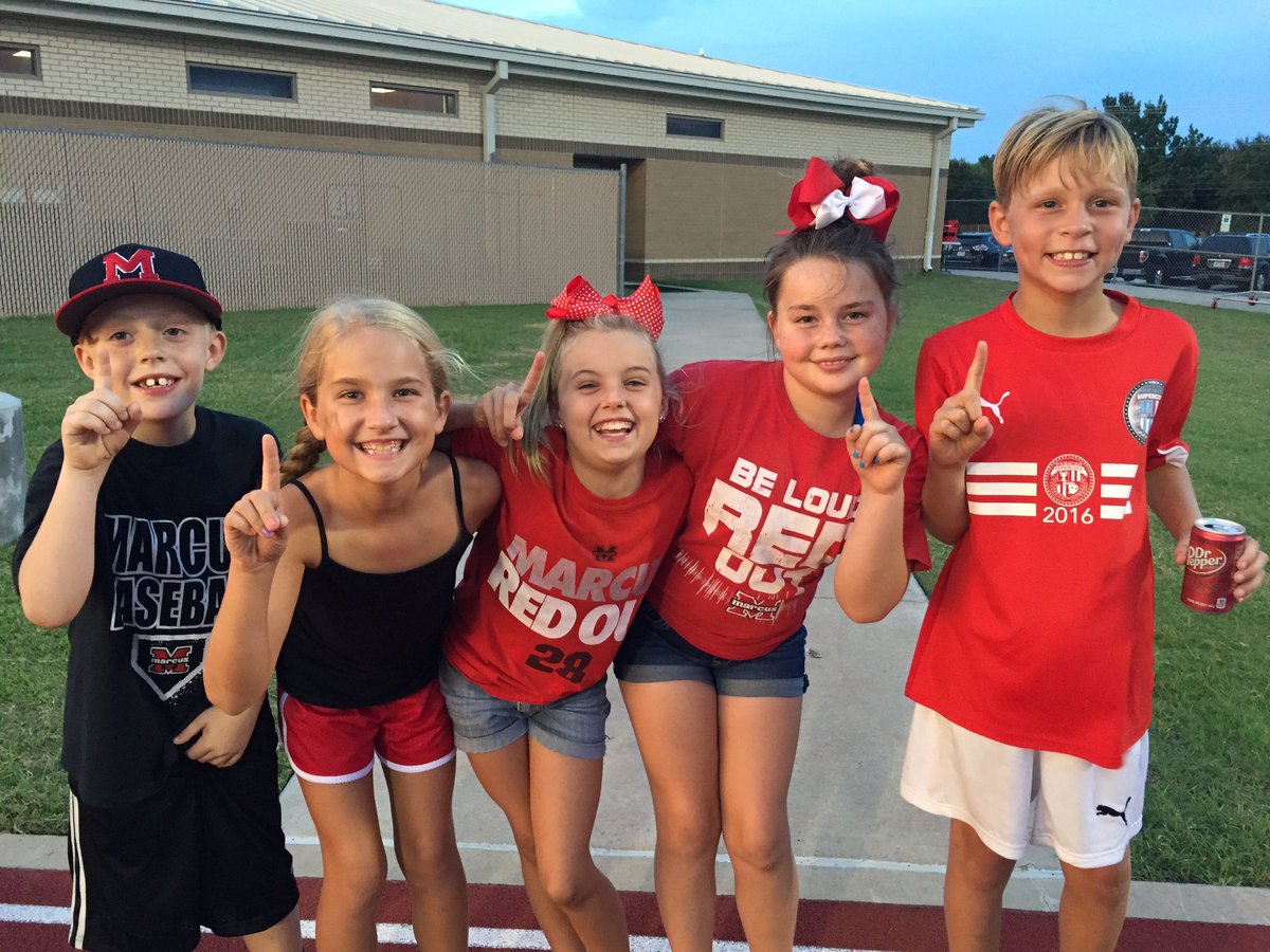 McAHighlander's tweet photo. Beautiful night for some @MarcusFootball with these guys! #bered Go Marauders! #McAEverAfter https://t.co/FTrW7hy1Ky