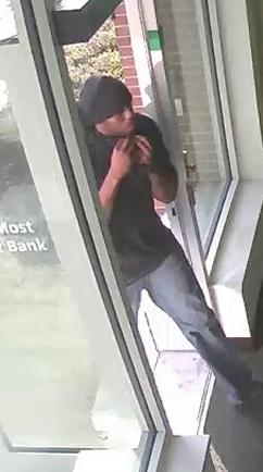 FBI offers $5K reward for 'Filter Bandit' bit.ly/2bVuCit?utm_me… https://t.co/9wYzN7Z39S