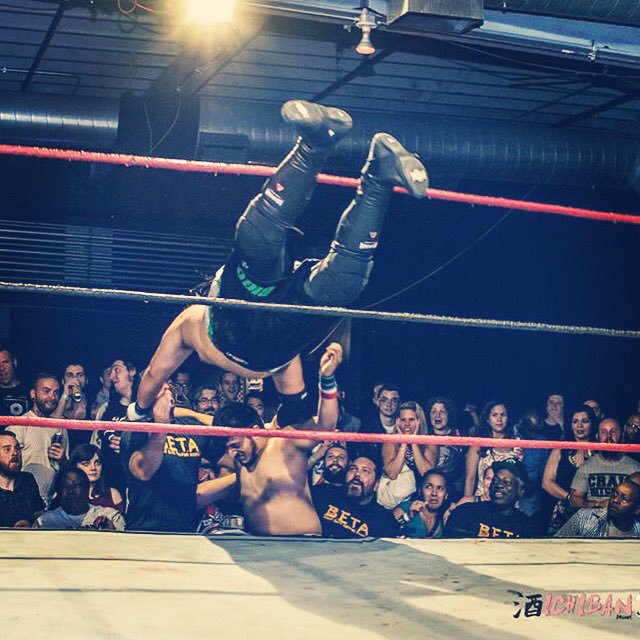 Castropollis's tweet photo. Tonight. #freelancewrestling #BigC #ChrisCastro #KnicksSucksDicks #lastmanstanding #chicago #BETAsucks #suicidedive https://t.co/J0R0B0QZiH