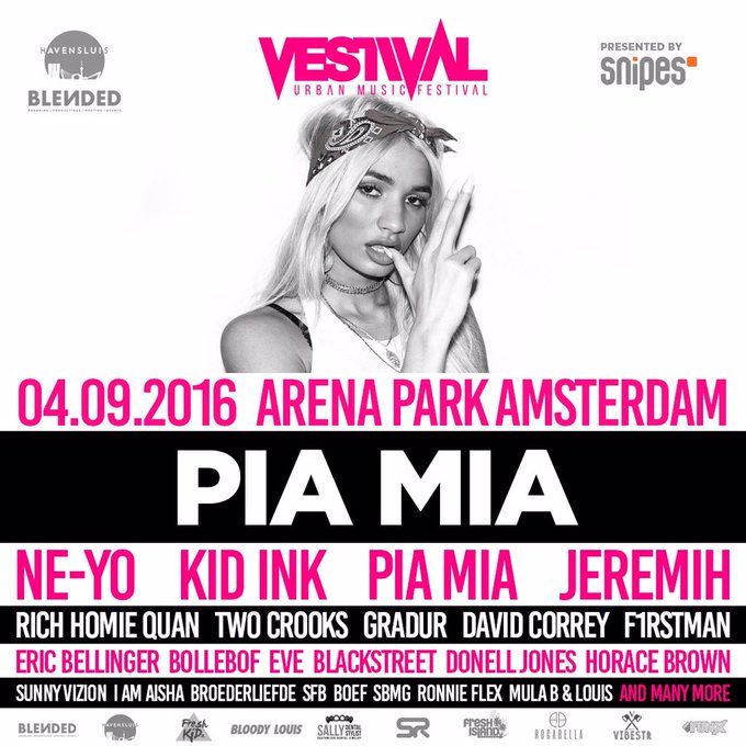 Watch ♕ Pia Mia's leaked NSFW photo on TwXstars